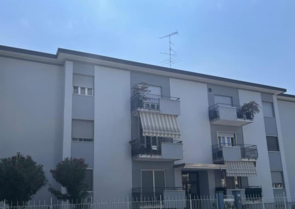 A Casa Di Gianni Διαμέρισμα Γκαλλαράτε Εξωτερικό φωτογραφία